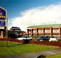Taylors Lakes Hotel - Accommodation Mooloolaba