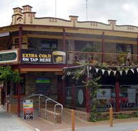 The Bentley's Hotel Motel