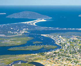 Golden Chain Tea Gardens Club Inn Motel - Accommodation Mooloolaba 0