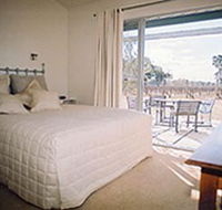 Tinnies At Back Creek Vineyard - Accommodation Mooloolaba