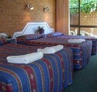Golden Chain Port O'Call Motel - Accommodation Mooloolaba
