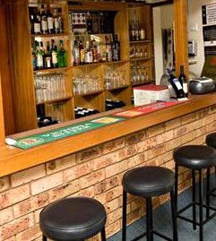Town House Motor Inn - Accommodation Mooloolaba 2