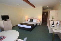  William Macintosh Motor Lodge - Accommodation Mooloolaba 3