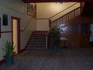 Crown Hotel Motel - Accommodation Mooloolaba 3