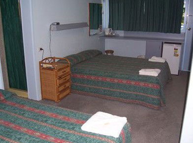 Crown Hotel Motel - Accommodation Mooloolaba 4