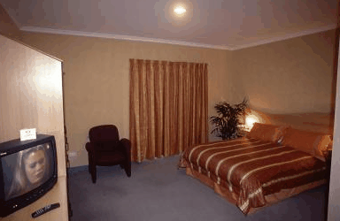The Lighthouse Hotel - Accommodation Mooloolaba