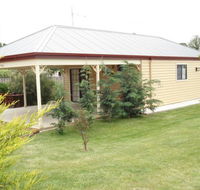 Gumtrees Cottage - Accommodation Mooloolaba