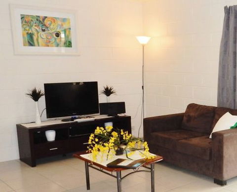Lucinda Holiday Rentals  - Accommodation Mooloolaba 5