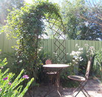 Robyn's Nest Country Cottages - Accommodation Mooloolaba