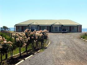 Coastview Escape - Accommodation Mooloolaba 0