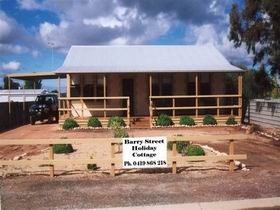 Cowell Barry Street Holiday Cottage - Accommodation Mooloolaba 0