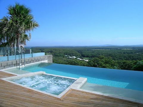 Beach House 7 - Accommodation Mooloolaba 2