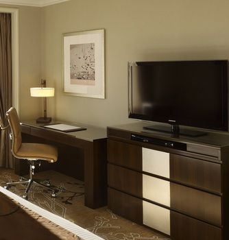 Shangri-La Hotel, Sydney - Accommodation Mooloolaba 40
