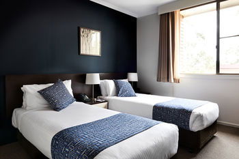 175 (formerly Wesley Lodge) - Accommodation Mooloolaba 11