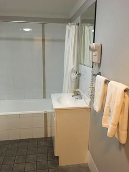 Waldorf The Entrance Serviced Apartments - Accommodation Mooloolaba 8