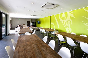 Bounce Sydney - Hostel - Accommodation Mooloolaba 10