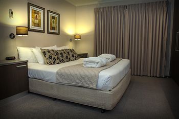 Eltham Gateway Hotel - Accommodation Mooloolaba 0