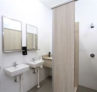 Neutral Bay Lodge - Accommodation Mooloolaba