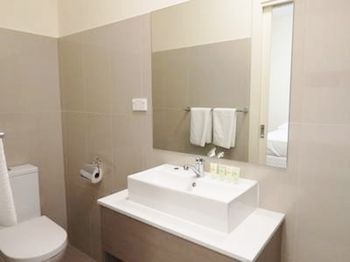 Naughtons Parkville Hotel - Accommodation Mooloolaba 10