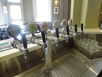 Naughtons Parkville Hotel - Accommodation Mooloolaba 19