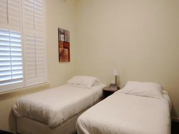 Naughtons Parkville Hotel - Accommodation Mooloolaba 28