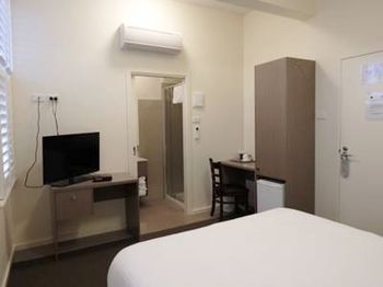 Naughtons Parkville Hotel - Accommodation Mooloolaba 30