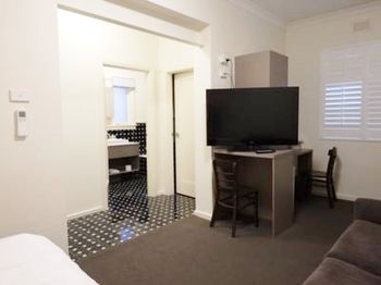 Naughtons Parkville Hotel - Accommodation Mooloolaba 32