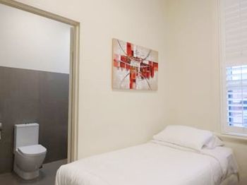 Naughtons Parkville Hotel - Accommodation Mooloolaba 36