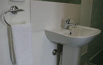 Riverside Motel - Accommodation Mooloolaba 3