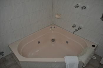 Nunawading Motor Inn - Accommodation Mooloolaba 36