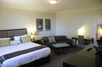Riverside Oaks Golf Resort - Accommodation Mooloolaba 14