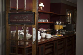 Colonial Terrace Motor Inn - Accommodation Mooloolaba 6