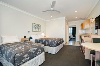 Colonial Terrace Motor Inn - Accommodation Mooloolaba 22