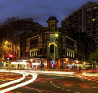 Hotel Harry an Ascend Hotel Collection Member - Accommodation Mooloolaba