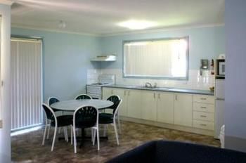 Kings Point Retreat - Accommodation Mooloolaba 11