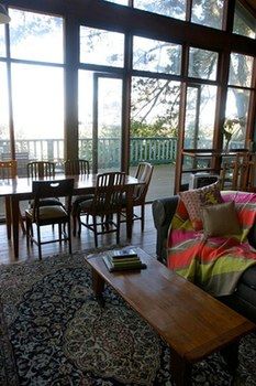 Sidney's Retreat - Accommodation Mooloolaba 13