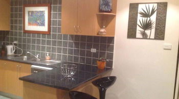 Eltham Retreat - Accommodation Mooloolaba 2