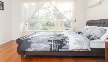 Eltham Retreat - Accommodation Mooloolaba 6