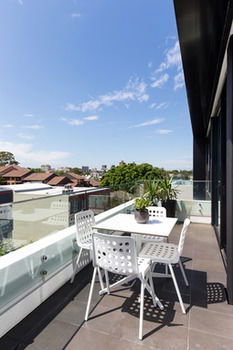 Apartment Hotel East Central - Accommodation Mooloolaba 4