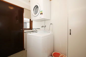 40 Thames Holiday Unit - Accommodation Mooloolaba 11