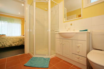 Roseland Holiday House - Accommodation Mooloolaba 0