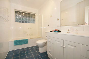 Roseland Holiday House - Accommodation Mooloolaba 1