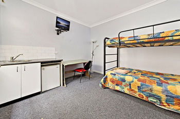 Sinclairs City Hostel - Accommodation Mooloolaba 13