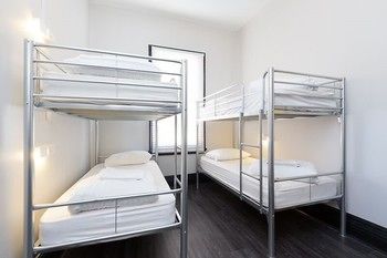 The Village Glebe - Hostel - Accommodation Mooloolaba 6