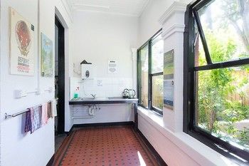 The Village Glebe - Hostel - Accommodation Mooloolaba 8