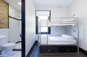 The Village Glebe - Hostel - Accommodation Mooloolaba 17