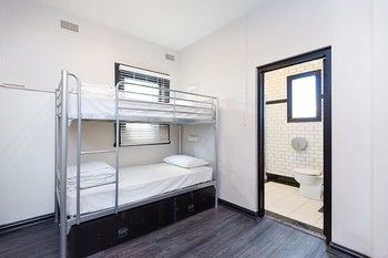 The Village Glebe - Hostel - Accommodation Mooloolaba 20