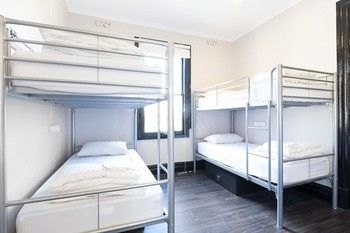 The Village Glebe - Hostel - Accommodation Mooloolaba 25