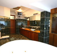 Relaxin - Accommodation Mooloolaba