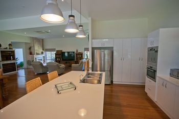 Moonee Beach Executive Retreat - Accommodation Mooloolaba 22